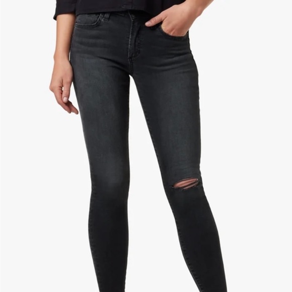 NWT, Joe’s ‘The Icon’ Mid-rise Skinny Ankle Jeans! - Picture 2 of 9